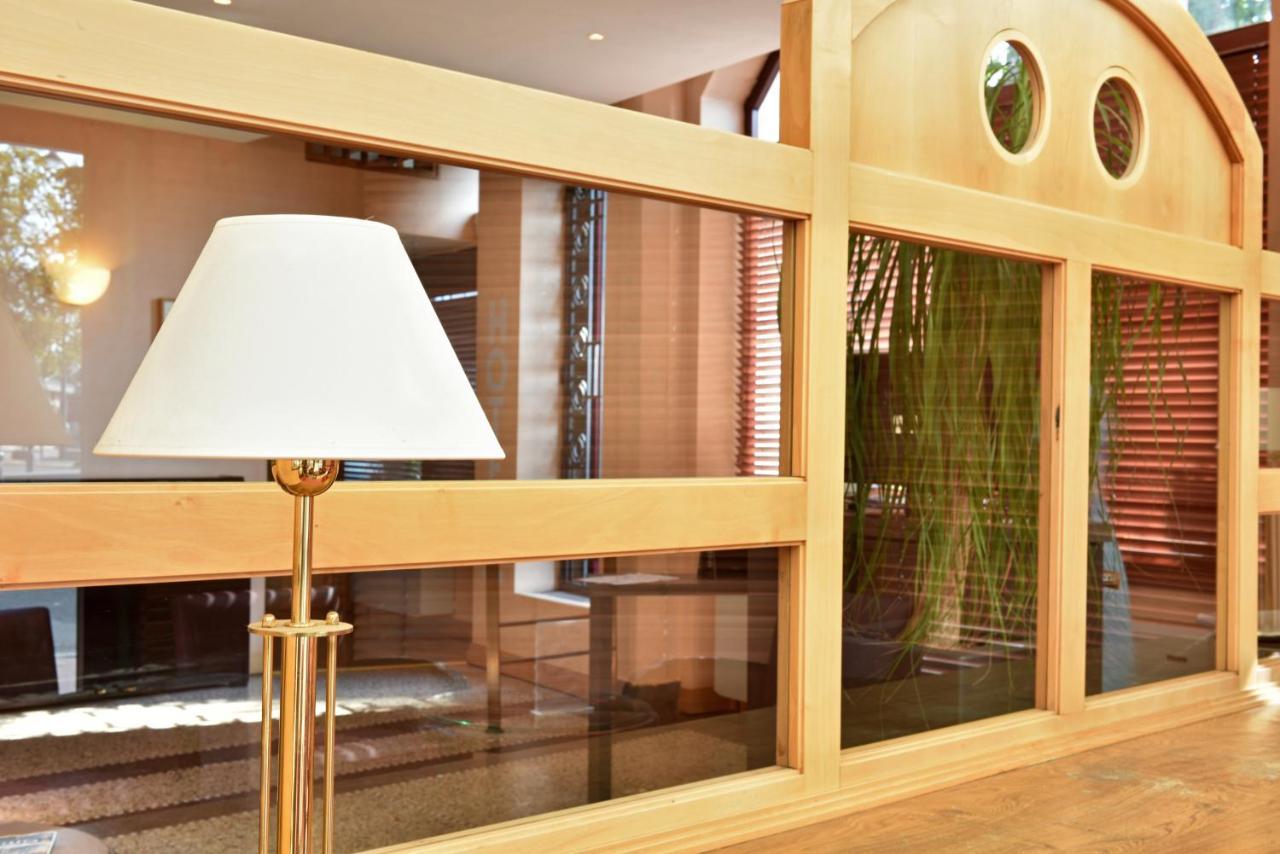 Hotel Moderne Arras Kültér fotó